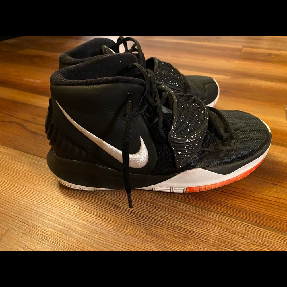 Nike Kylie 6
